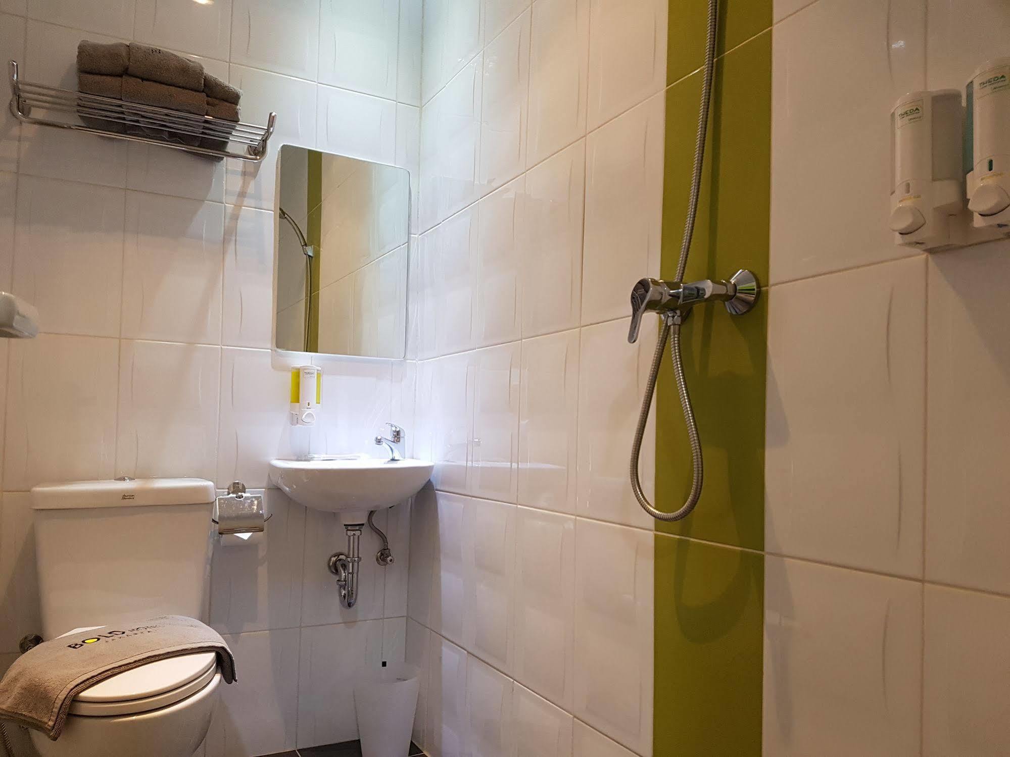 Bold Hotel Jakarta Extérieur photo