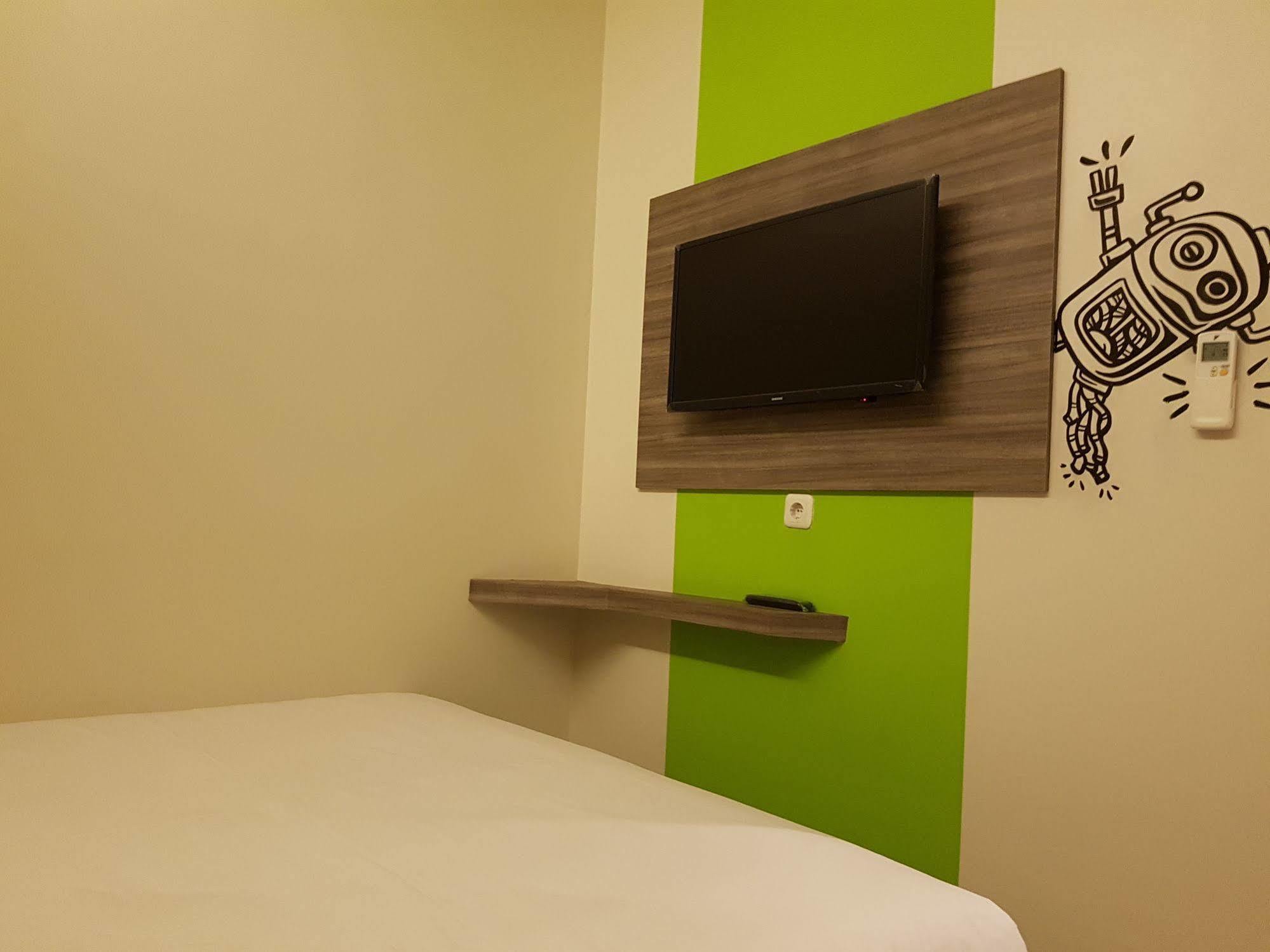 Bold Hotel Jakarta Extérieur photo